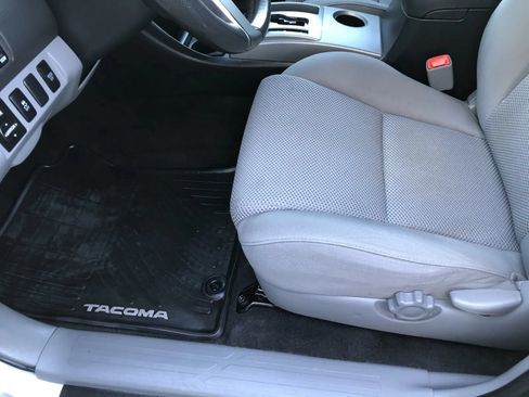 Used 2012 Toyota Tacoma 4x4 Double Cab w/ TRD Sport Upgrade Pkg image 21