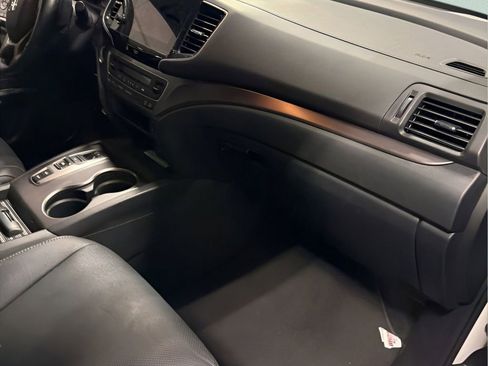 Used 2023 Honda Passport EX-L image 14