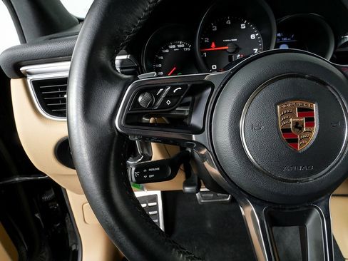 Used 2017 Porsche Macan image 10
