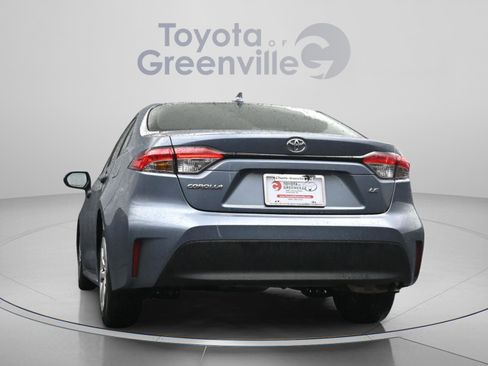 Used 2025 Toyota Corolla LE FWD image 11