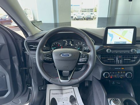 Certified 2022 Ford Escape SEL w/ SEL Stealth AWD Package image 34