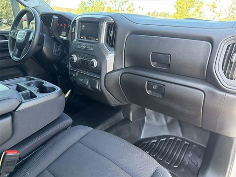 Used 2025 GMC Sierra 2500 Pro image 31