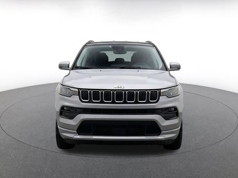 Used 2025 Jeep Compass Limited AWD/4WD image 2