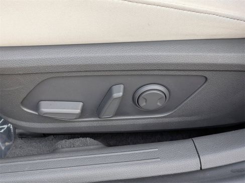 Certified 2025 Hyundai Sonata SEL image 18