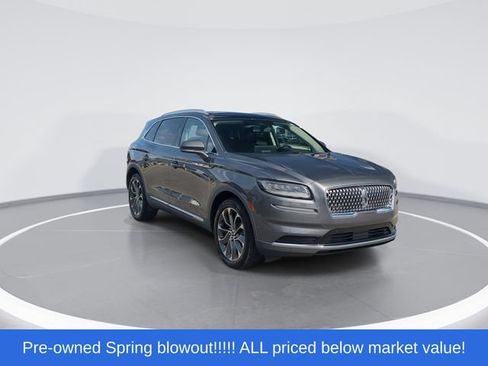 Used 2022 Lincoln Nautilus Reserve w/ Equipment Group 201A FWD image 2