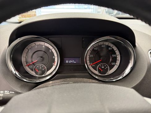 Used 2015 Dodge Grand Caravan SXT w/ Blacktop Package FWD image 24