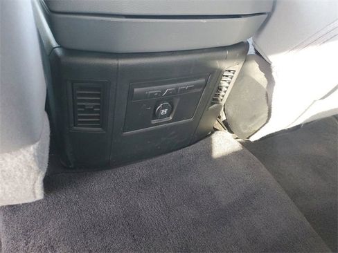 Used 2018 RAM 1500 Big Horn image 19