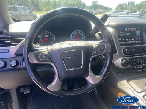 Used 2020 GMC Yukon XL Denali AWD/4WD image 11