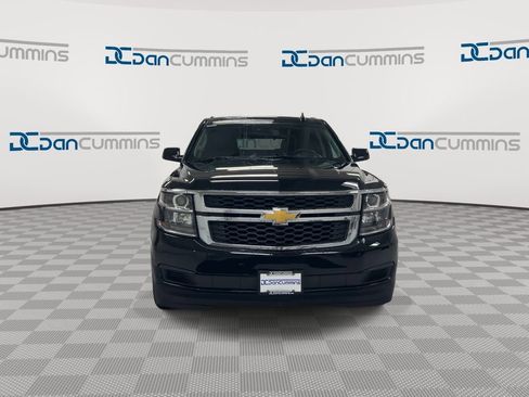 Used 2017 Chevrolet Tahoe LT image 3