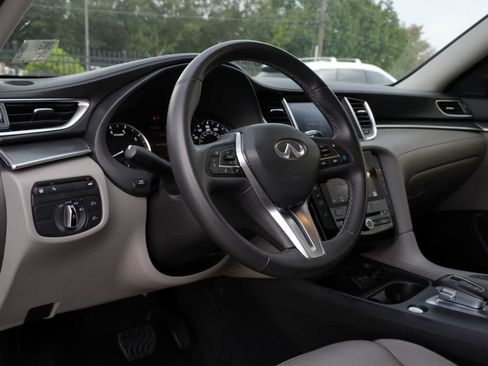 Used 2023 INFINITI QX50 Luxe AWD/4WD image 15