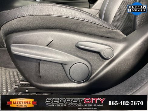 Used 2025 Jeep Compass Latitude w/ Altitude Special Edition image 13