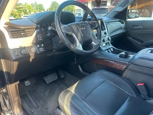 Used 2015 GMC Yukon SLT w/ Open Road Package AWD/4WD image 10