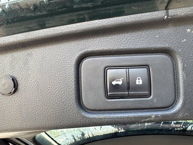Used 2023 Nissan Pathfinder Platinum AWD/4WD image 21
