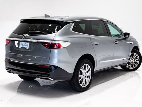 Used 2023 Buick Enclave Essence w/ Experience Buick Package AWD/4WD image 32