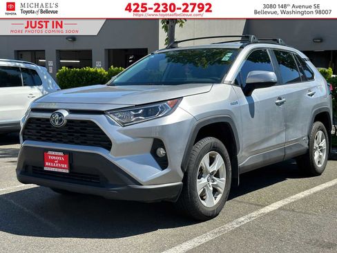 Certified 2021 Toyota RAV4 XLE AWD/4WD image 1