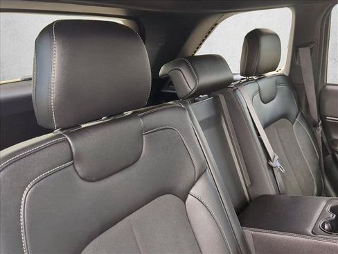 Certified 2024 Jeep Grand Cherokee Altitude RWD image 18
