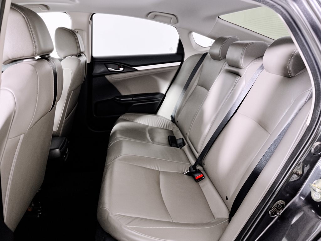 Used 2016 Honda Civic Touring image 25