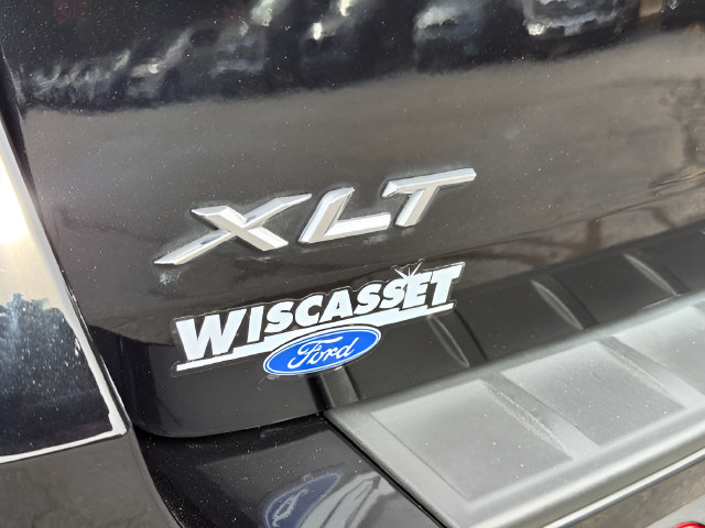 Used 2023 Ford Explorer XLT w/ Equipment Group 202A AWD/4WD image 15