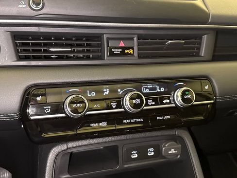 New 2026 Honda Pilot Touring image 27