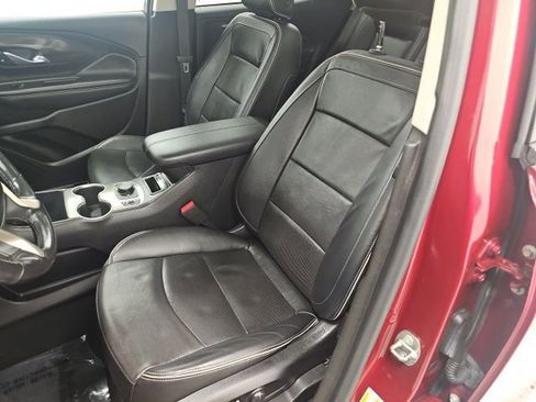 Used 2018 GMC Terrain Denali w/ Comfort Package image 17