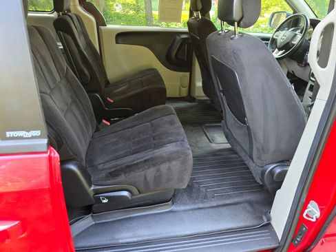Used 2014 Dodge Grand Caravan SE w/ Quick Order Package 29E SE image 14