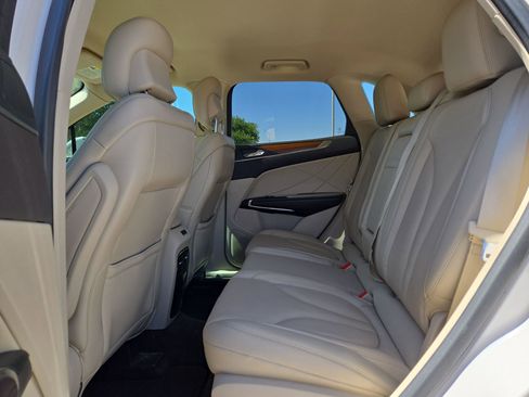 Used 2017 Lincoln MKC Select w/ Select Plus Package FWD image 13