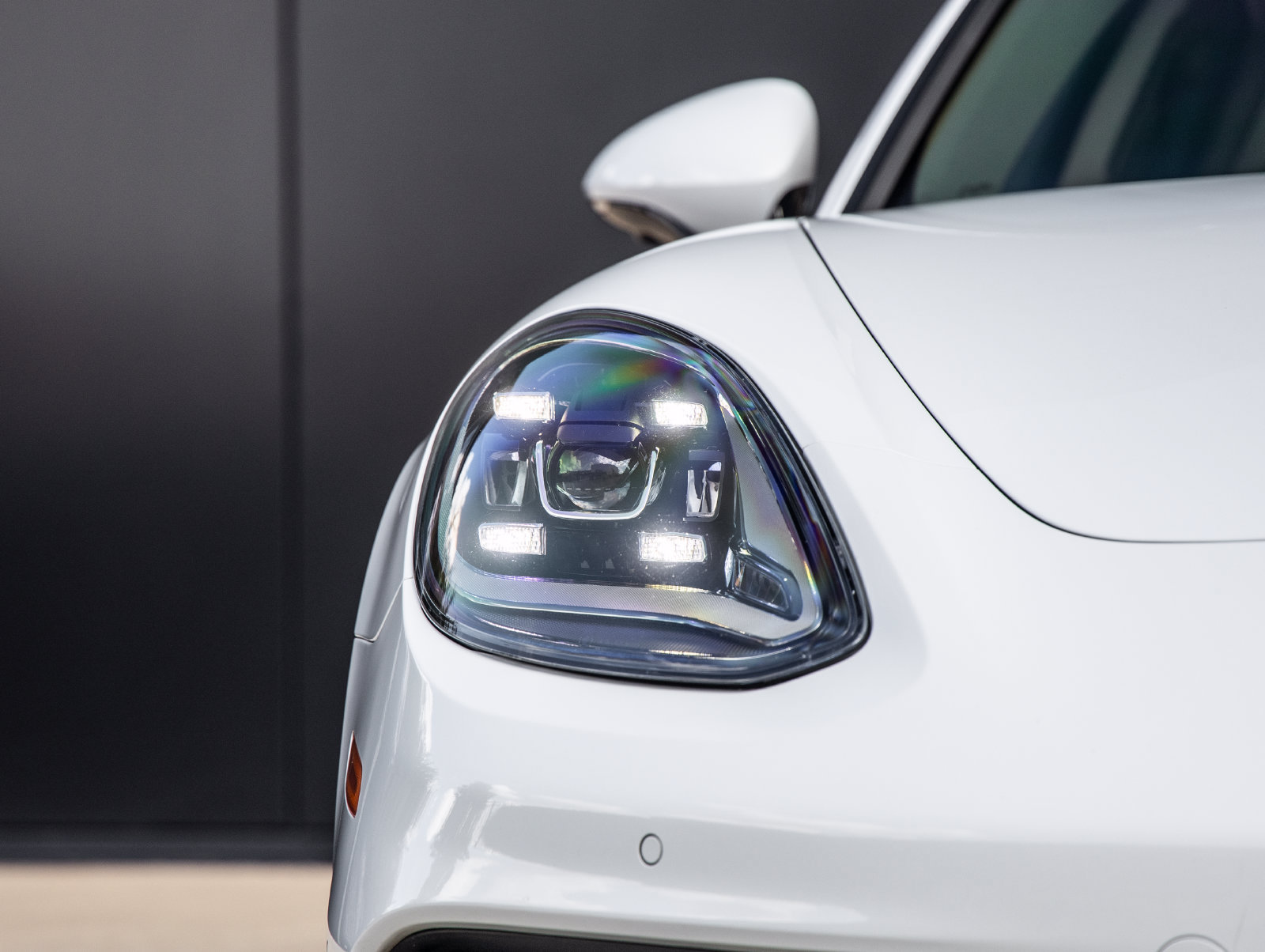 Certified 2023 Porsche Panamera Platinum Edition RWD image 18