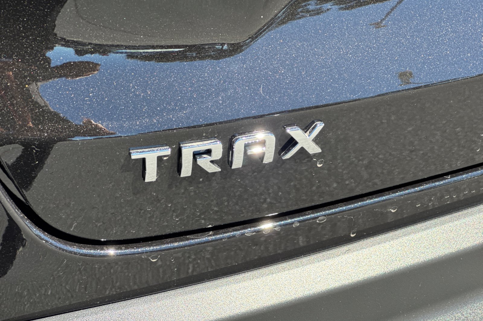 New 2026 Chevrolet Trax LS w/ LS Convenience Package FWD image 24