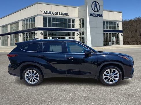 Used 2023 Toyota Highlander Limited AWD/4WD image 7