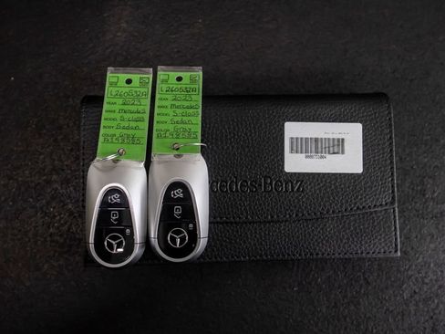 Used 2023 Mercedes-Benz S 580 4MATIC Sedan image 37