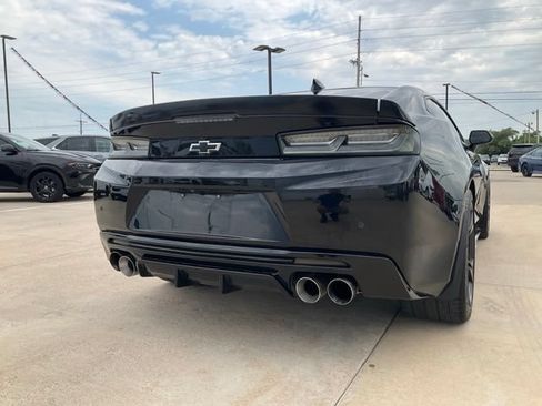 Used 2018 Chevrolet Camaro SS RWD image 32