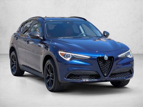 Used 2020 Alfa Romeo Stelvio AWD w/ Nero Edizione image 3