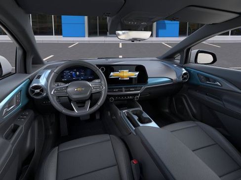 New 2026 Chevrolet Equinox EV LT w/ Convenience Package II AWD/4WD image 15