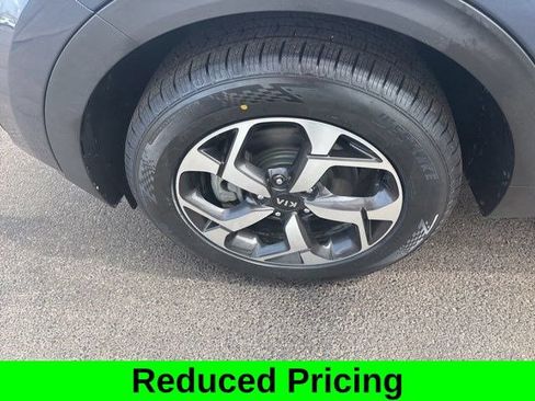 Used 2022 Kia Sportage LX AWD/4WD image 41