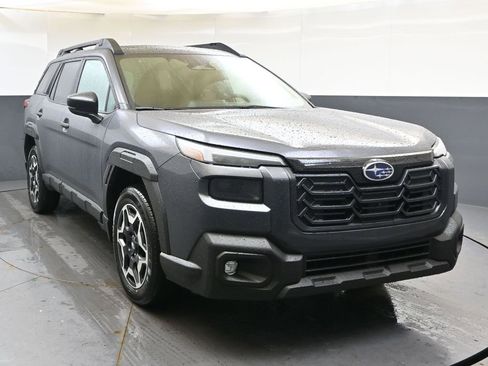 New 2026 Subaru Outback Touring image 8