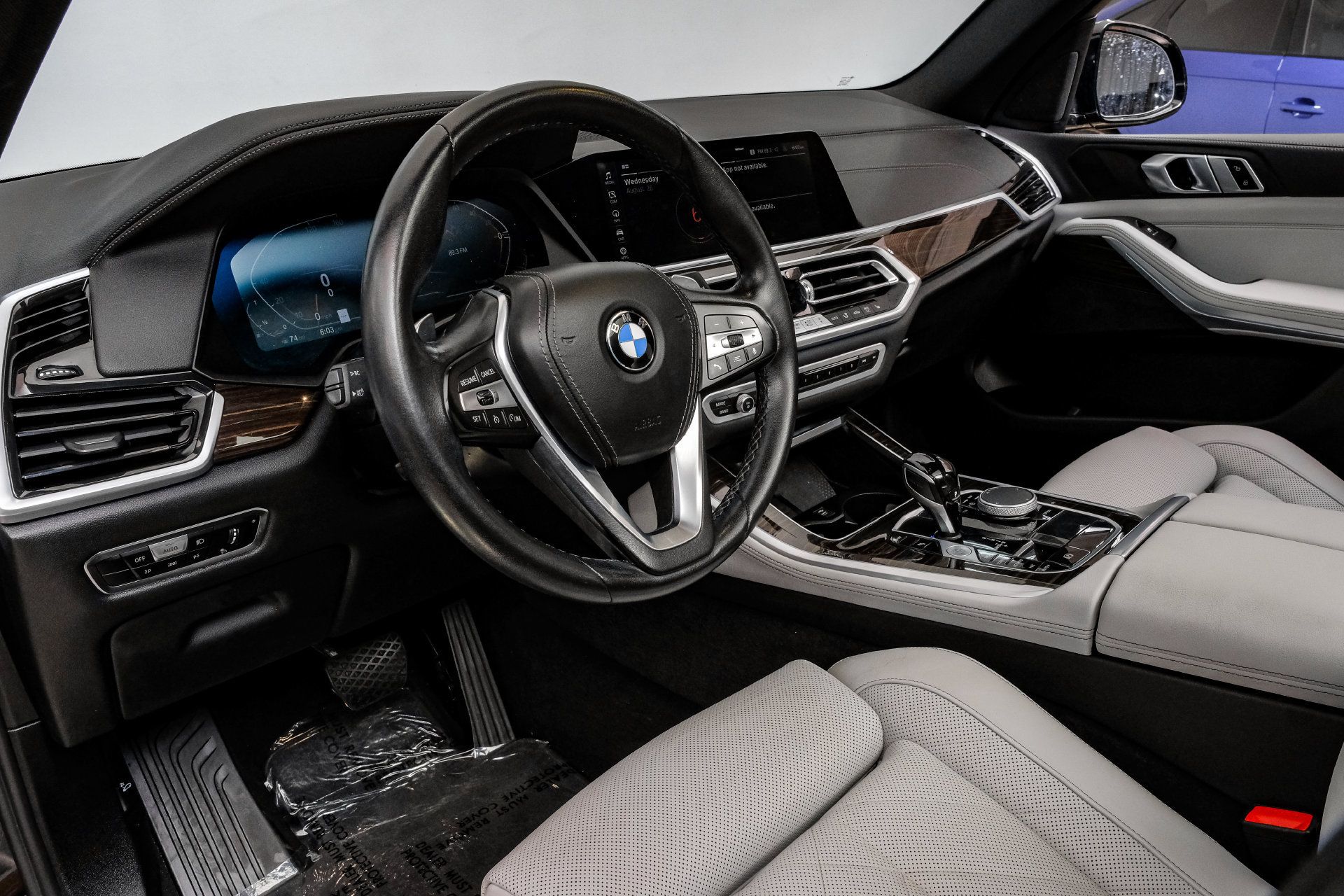 Used 2023 BMW X5 xDrive40i AWD/4WD image 3