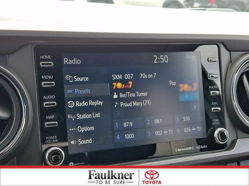 Used 2020 Toyota Tacoma TRD Off-Road w/ TRD Premium Off Road Package AWD/4WD image 18