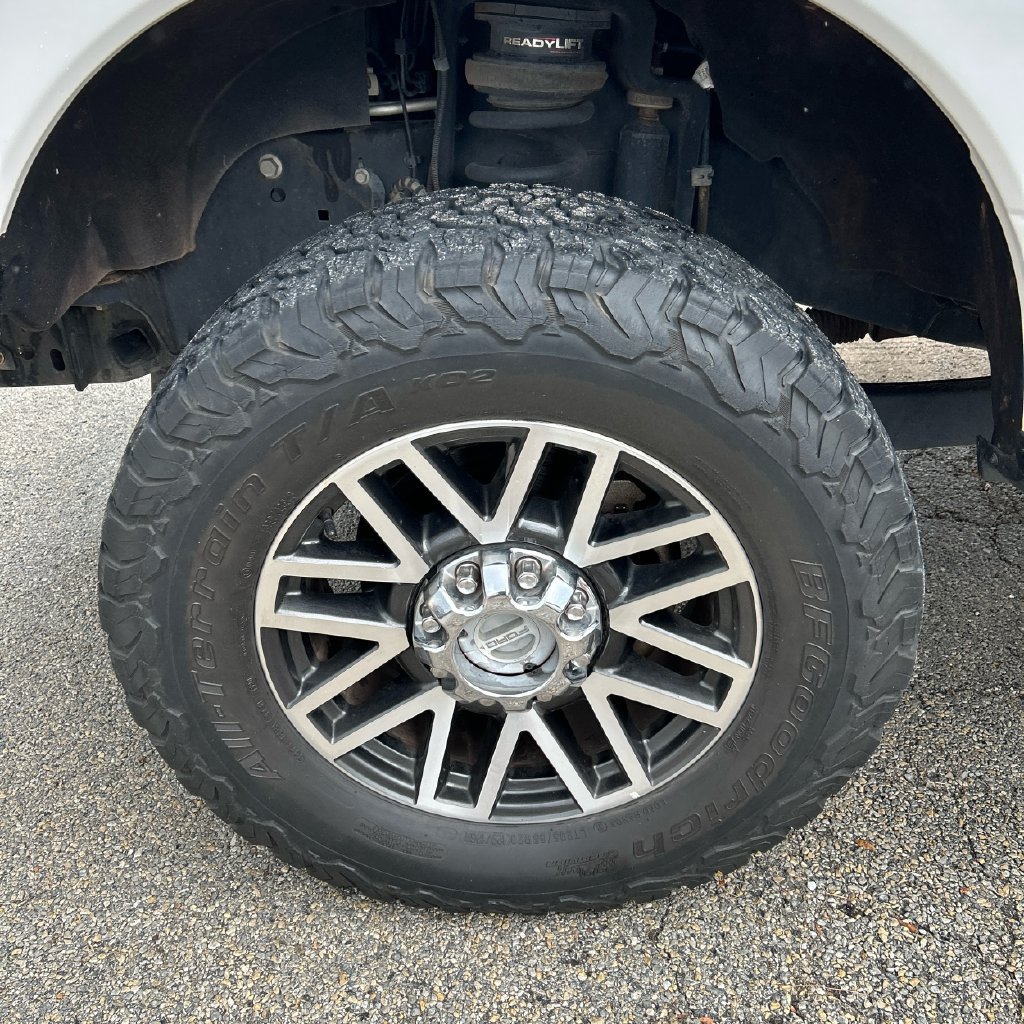 Used 2019 Ford F250 Lariat w/ Lariat Value Package AWD/4WD image 14