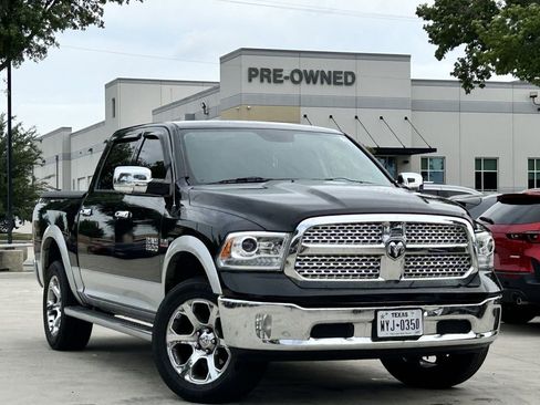 Used 2014 RAM 1500 Laramie w/ Convenience Group RWD image 2