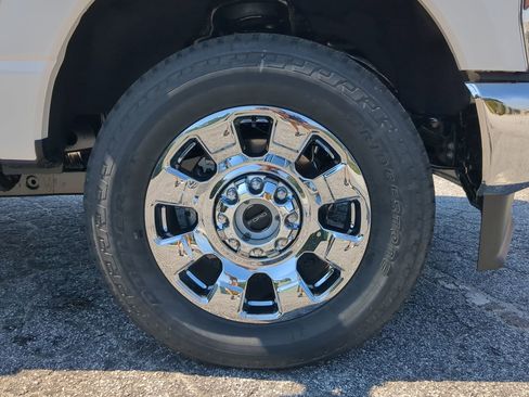 New 2026 Ford F250 Lariat w/ Lariat Ultimate Package image 9