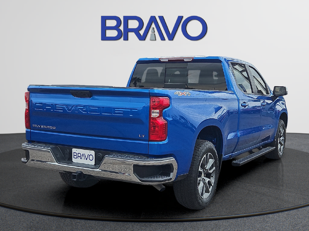 Used 2024 Chevrolet Silverado 1500 LT w/ Leather Package AWD/4WD image 4