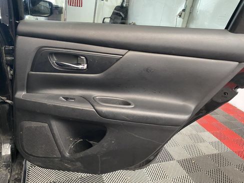 Used 2018 Nissan Altima 2.5 S w/ S Convenience Package FWD image 9