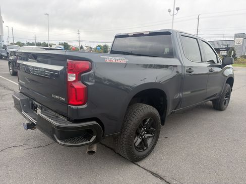 Used 2021 Chevrolet Silverado 1500 Custom Trail Boss AWD/4WD image 3