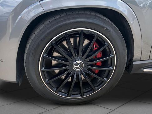 Used 2024 Mercedes-Benz GLS 63 AMG 4MATIC image 10