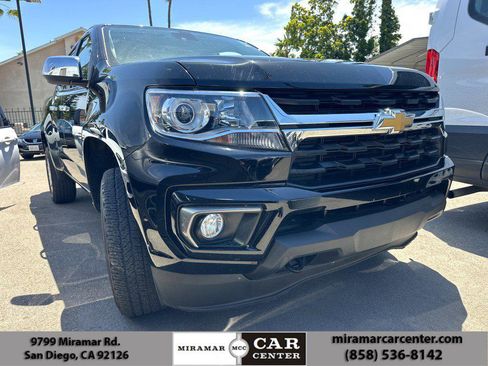 Used 2022 Chevrolet Colorado LT w/ Luxury Package AWD/4WD image 1
