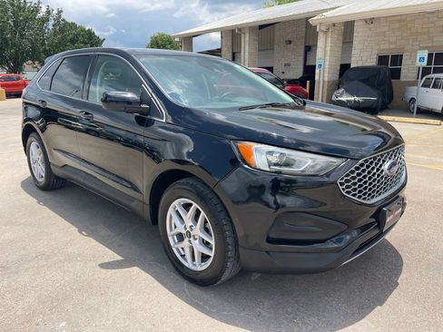 Used 2023 Ford Edge SEL AWD/4WD image 3