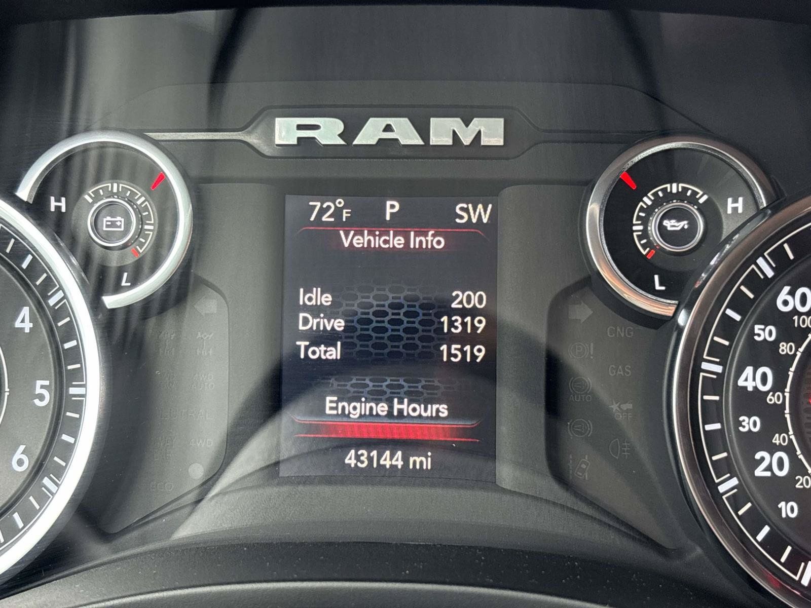 Used 2023 RAM 1500 Big Horn AWD/4WD image 16
