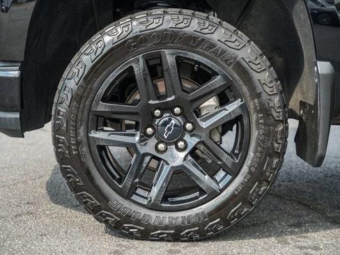 Used 2021 Chevrolet Silverado 1500 LT Trail Boss AWD/4WD image 19