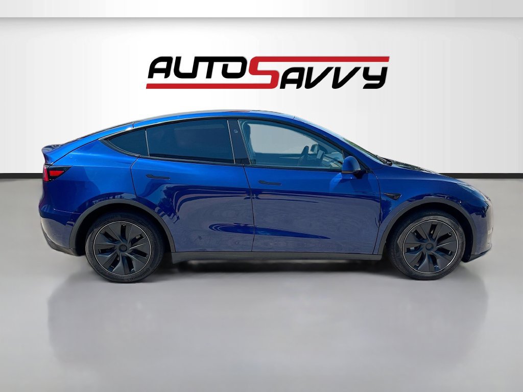 Used 2024 Tesla Model Y Long Range AWD/4WD image 8