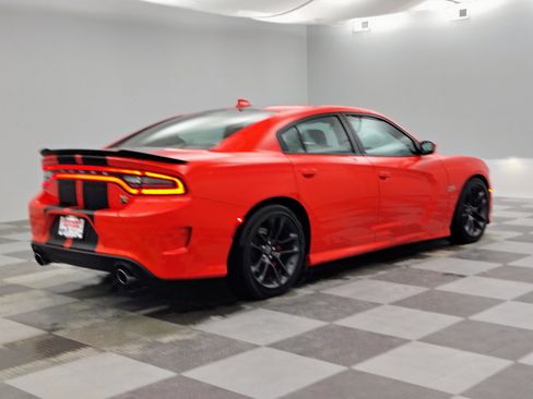 Used 2020 Dodge Charger Scat Pack w/ Driver Convenience Group image 11